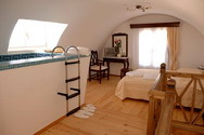 Elinon thea hotel santorini