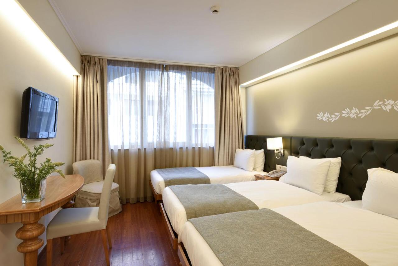 Titania Hotel
