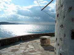 windmill hotel in koufonisi, greece