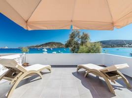 Michalakis Seaside Suites