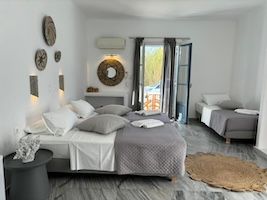 Magannas Studios Parikia
