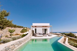 Melora Villa, Aliki