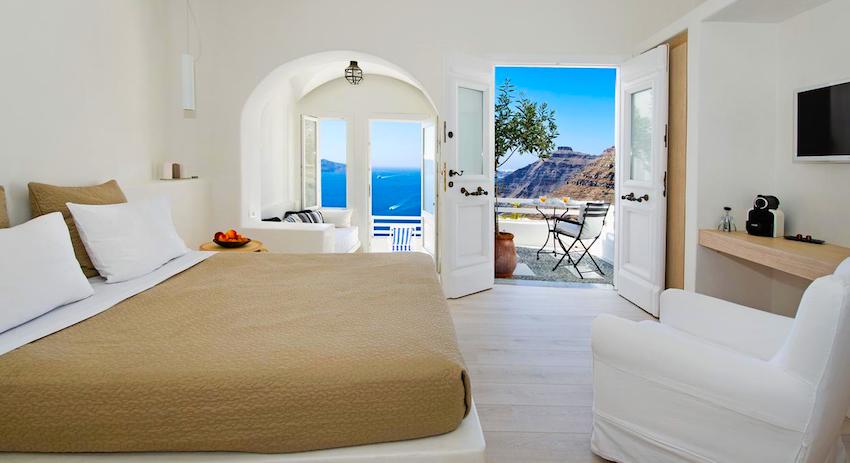 Porto Fira Suites