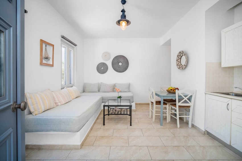 Indigo Apartments, Serifos