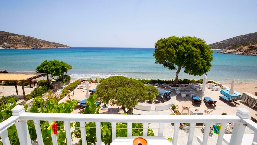 Ageliki Pension, Platyialos Beach