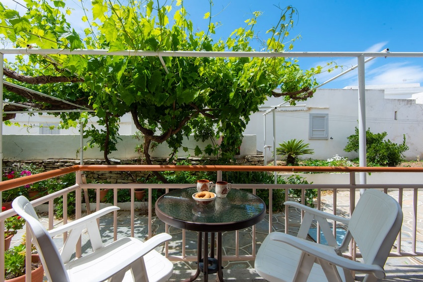 Artemon Hotel