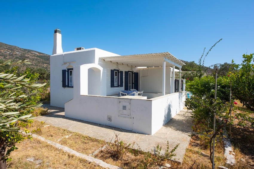 Elisso Villas, Sfnos