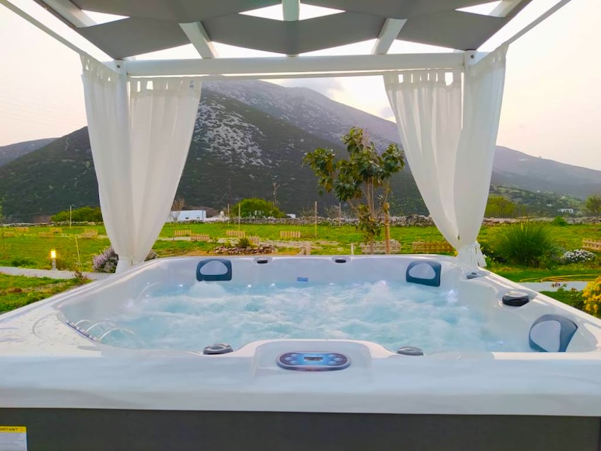 Jacuzzi