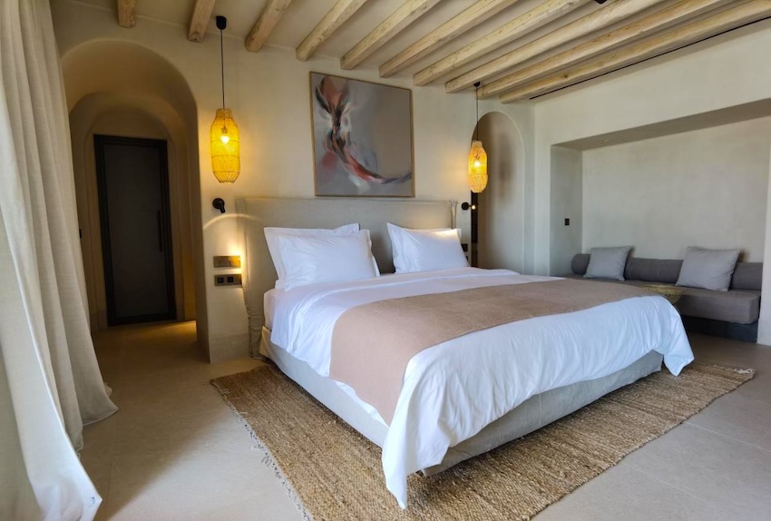 Nos Hotel