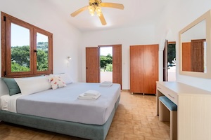 Maria Apartments, Pefkos