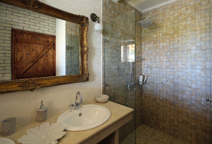 Aphrodite Villa Bathroom