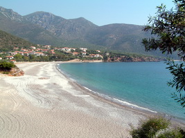 Main beach in Parilea, Kyparissi