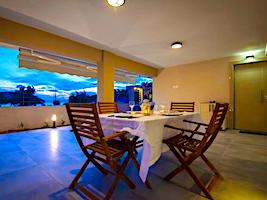 House on the Beach, Salamina